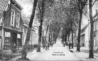 Numansdorp Voorstraat anno 1900 - klik voor vergroting